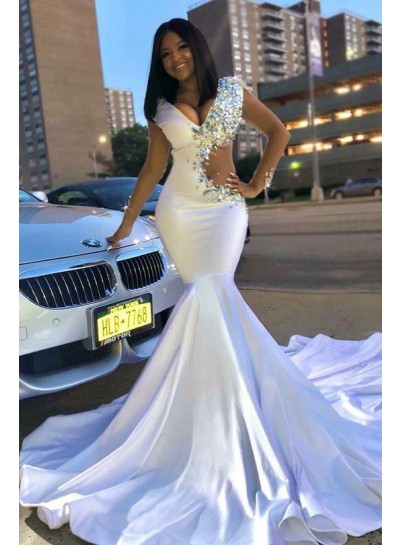 2024 Sexy White V-neck Mermaid/Trumpet Beaded Prom Dresses
