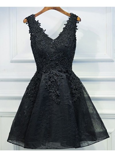 A-Line V-Neck Appliques Short Black Homecoming Dress 2024