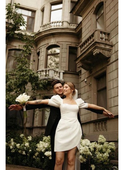 Satin Sheath/Column Square Neck Short Sleeveless Short Wedding Dresses
