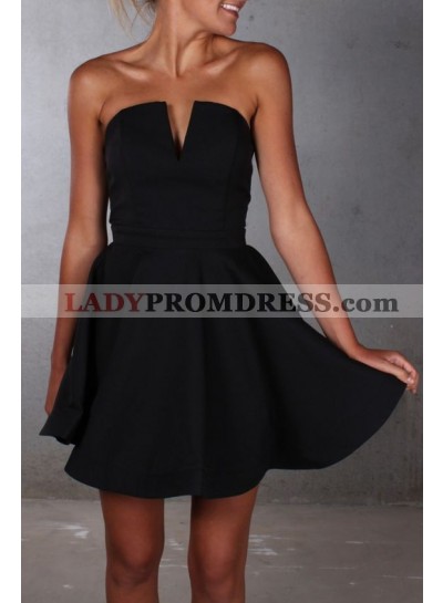 Black A Line Satin Pleated V Neck Strapless Backless Simple Short Homecoming Dresses