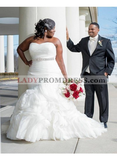 2023 New Arrival Mermaid Sweetheart White Ruffles Tulle Beaded Sash Long Wedding Dresses