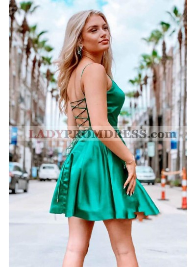 2023 A Line Elastic Satin Halter Backless Lace Up Short Emerald Green Short Homecoming Dresses