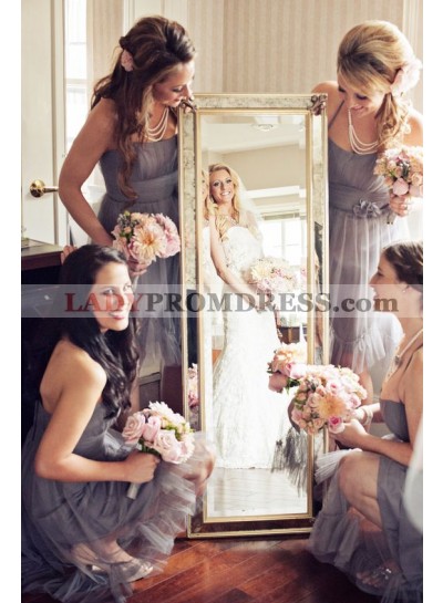 2023 New Arrival Silver A Line Tulle Halter Short Bridesmaid Dresses / Gowns