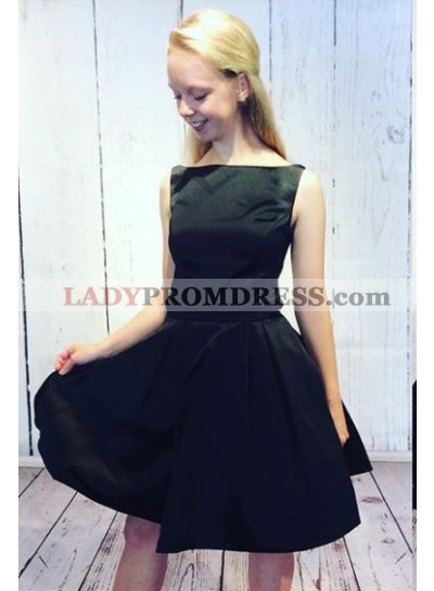 A-Line Bateau Open Back Short Black Homecoming Dress 2023