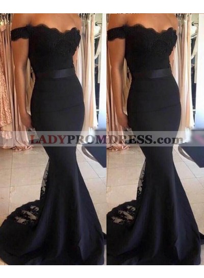 2023 Junoesque Black Lace Off-the-Shoulder Mermaid/Trumpet Satin Prom Dresses