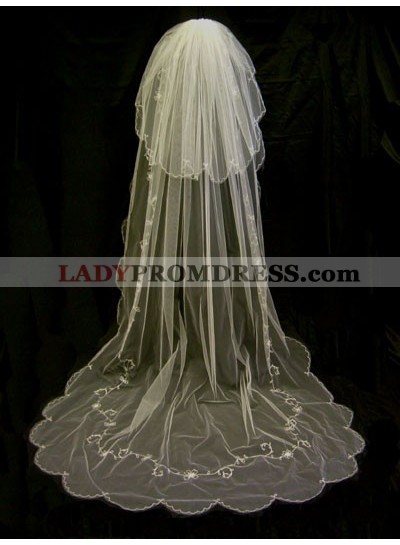 Quite Nice Wedding Veil