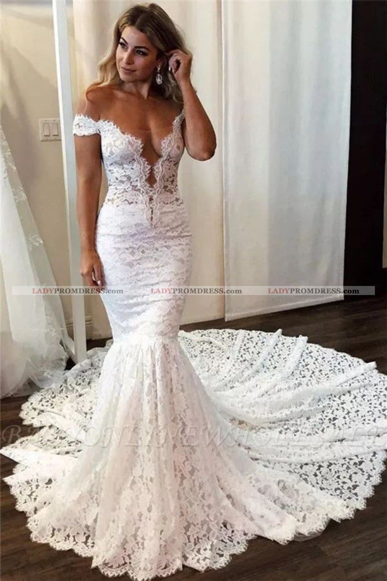 mermaid wedding dress with slit