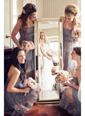 2022 New Arrival Silver A Line Tulle Halter Short Bridesmaid Dresses / Gowns
